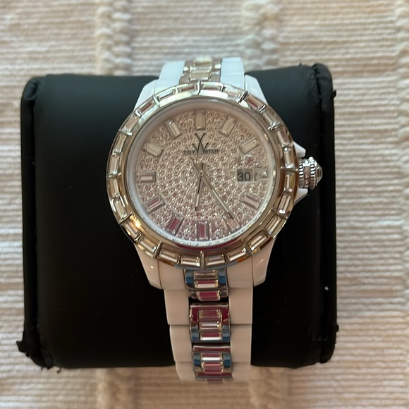 Toy Watch - Picture 3 of 3